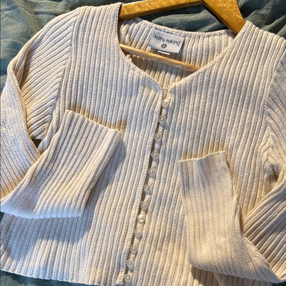 Kathy Ireland Cream Ribbed Women's Sweater